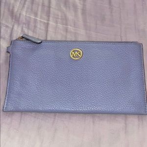 Micheal Kors wristlet